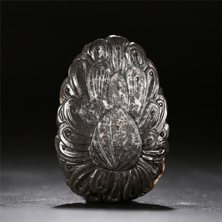 天然和田玉孔雀吊墜，白玉籽料掛件項鏈