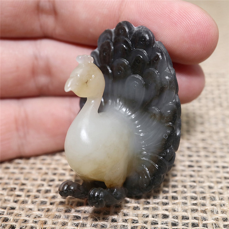 天然和田玉孔雀吊墜，白玉籽料掛件項鏈