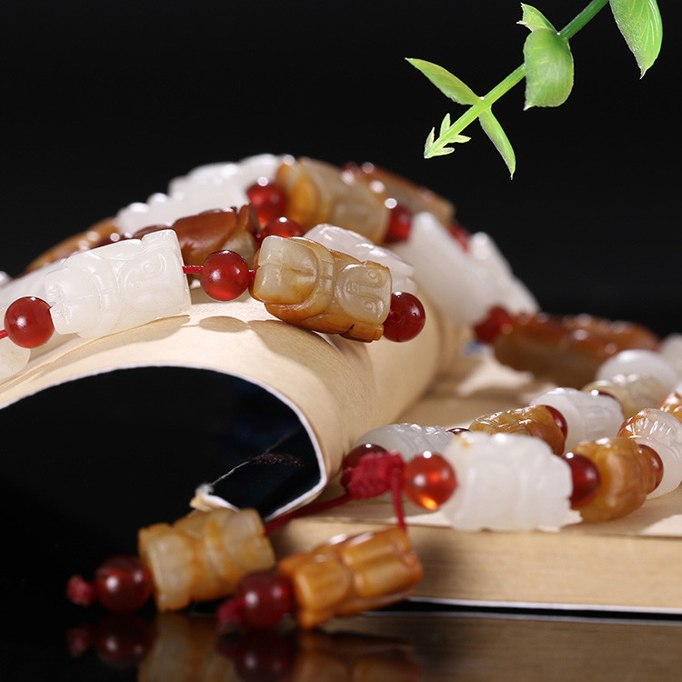 32顆和田玉珠佛像項(xiàng)鏈，真皮玉鏈天然白玉手鏈