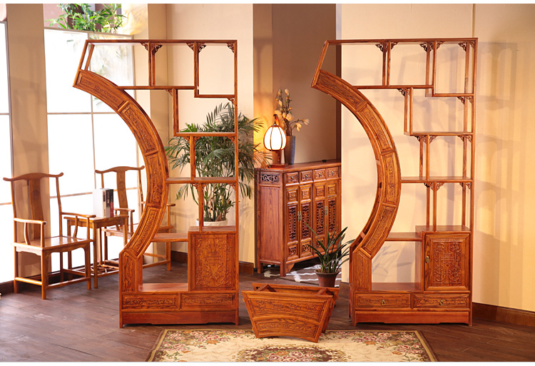 中式實(shí)木雙圈月洞門(mén)博古架，雙面雕花隔斷南榆