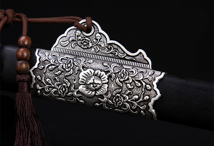 精美花紋剛唐劍兵器，古韻防銀裝黑紅劍