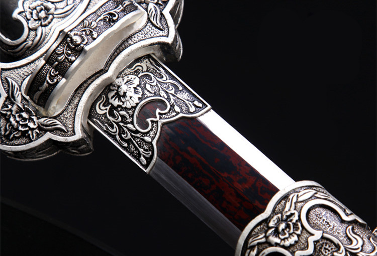 精美花紋剛唐劍兵器，古韻防銀裝黑紅劍