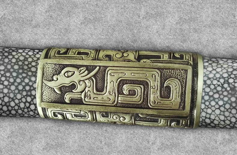 龍紋環(huán)首劍漢劍，漢代軍隊常用佩刀