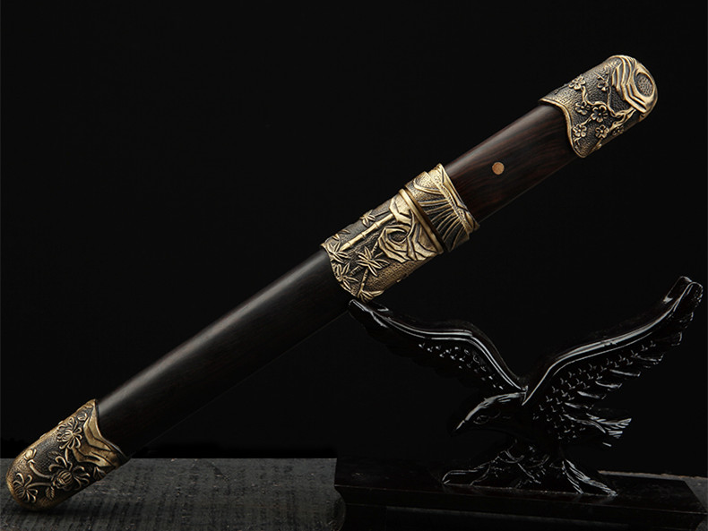 梅蘭竹菊八面四君子劍，中國(guó)傳統(tǒng)象征紋飾寶劍