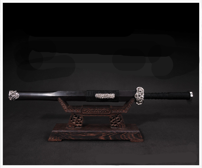 櫑具劍八面漢劍花紋鋼長(zhǎng)款，蓬勃生機(jī)有力量