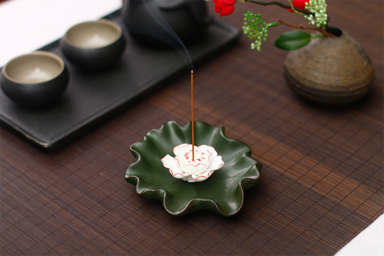 蓮花香爐香插線香爐，創(chuàng)意唯美中式陶瓷熏香爐