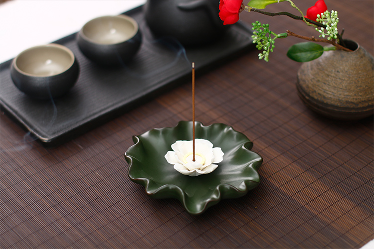 蓮花香爐香插線香爐，創(chuàng)意唯美中式陶瓷熏香爐