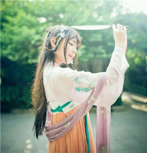 溫婉的古風真人女子頭像，女生古風頭像大全