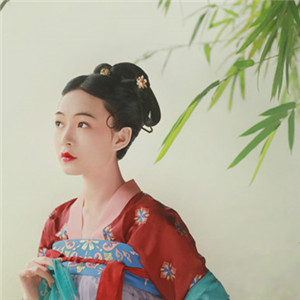 煙雨迷蒙古風(fēng)女子頭像，漢服真人頭像qq頭頭像