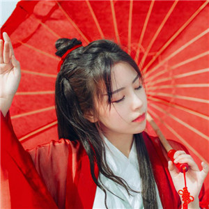 俠骨柔情女子古風(fēng)頭像大全，紅衣似火灼人眼
