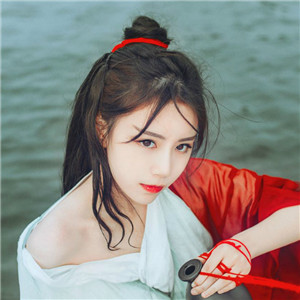 俠骨柔情女子古風(fēng)頭像大全，紅衣似火灼人眼
