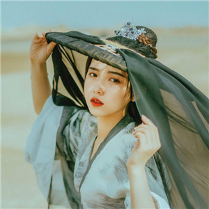 大漠孤煙古風(fēng)女子真人頭像，唯美女生qq頭像
