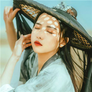 大漠孤煙古風(fēng)女子真人頭像，唯美女生qq頭像