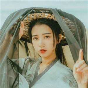 大漠孤煙古風(fēng)女子真人頭像，唯美女生qq頭像