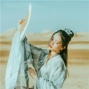 大漠孤煙古風(fēng)女子真人頭像，唯美女生qq頭像