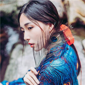 林間溪水靈氣女子頭像，唯美古風(fēng)頭像真人