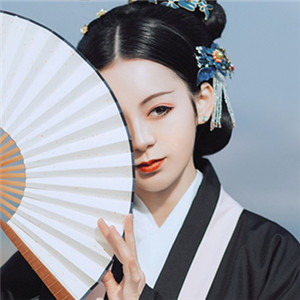 孤傲冷寂女子古風(fēng)頭像，真人女生qq頭像