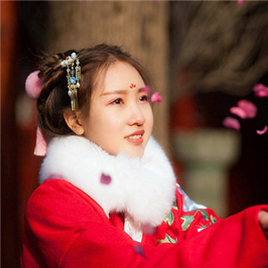 冬日暖陽伊人紅襖古風(fēng)頭像，甜美可愛真人女生