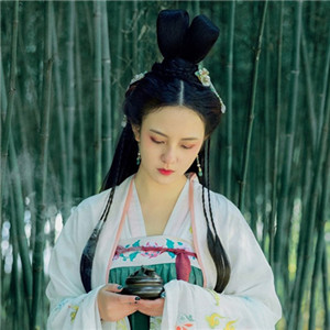 竹青風(fēng)悠女子清雅古風(fēng)頭像，唯美女生真人頭像