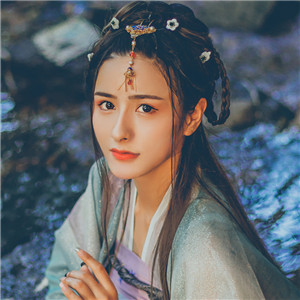 星輝光影漢服古風女子頭像，妖媚女生頭像