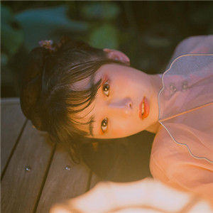 夜色杏粉小依獨(dú)醉酒古風(fēng)頭像，女生古風(fēng)頭像