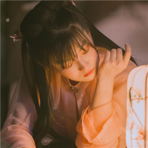 夜色杏粉小依獨(dú)醉酒古風(fēng)頭像，女生古風(fēng)頭像