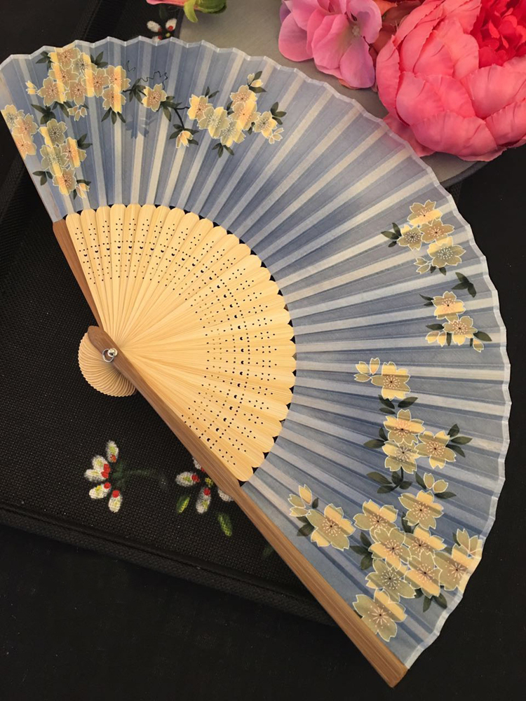 古典家佳樂(lè)文學(xué)烤漆邊真絲櫻花竹折扇