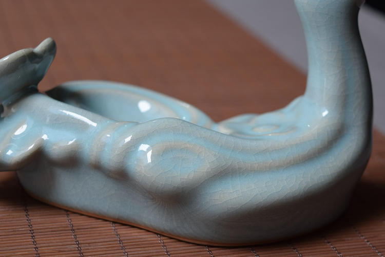 純手工汝瓷天青釉瑪瑙入釉孔雀硯臺