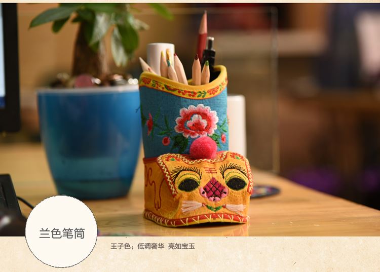 家佳樂文學(xué)傳統(tǒng)手工懷舊迷你小鞋子簡約刺繡筆筒