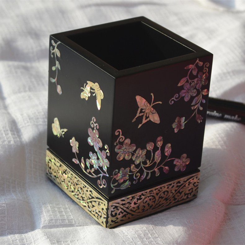 復(fù)古螺鈿漆器實(shí)木質(zhì)貝殼筆筒