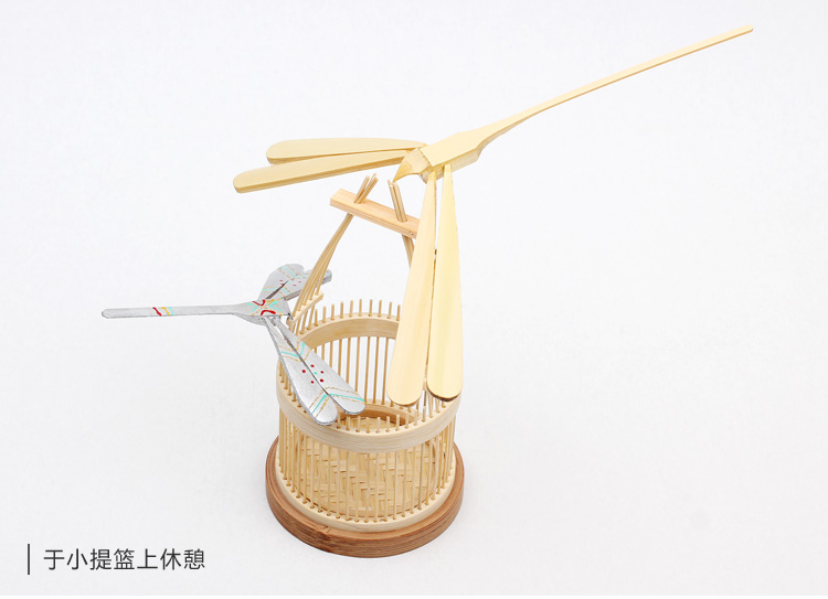 家佳樂文學(xué)純手工竹制品平衡竹蜻蜓筆筒