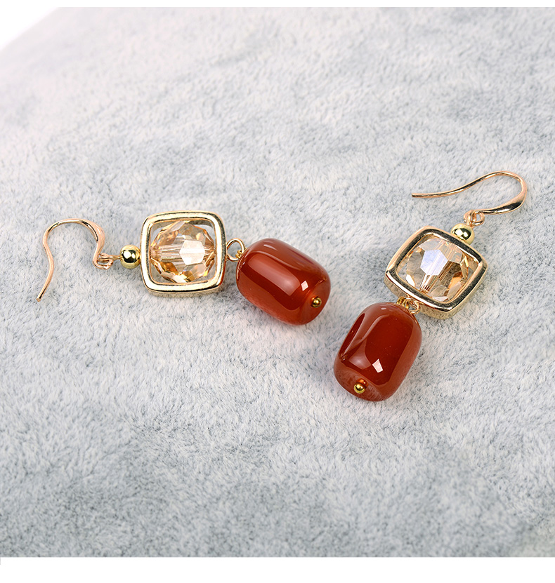 簡(jiǎn)約時(shí)尚百搭紅瑪瑙水晶耳環(huán)
