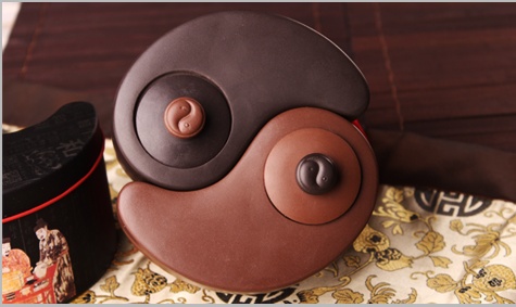 太極陰陽紫砂壺，創(chuàng)意家佳樂文學(xué)格紫砂壺