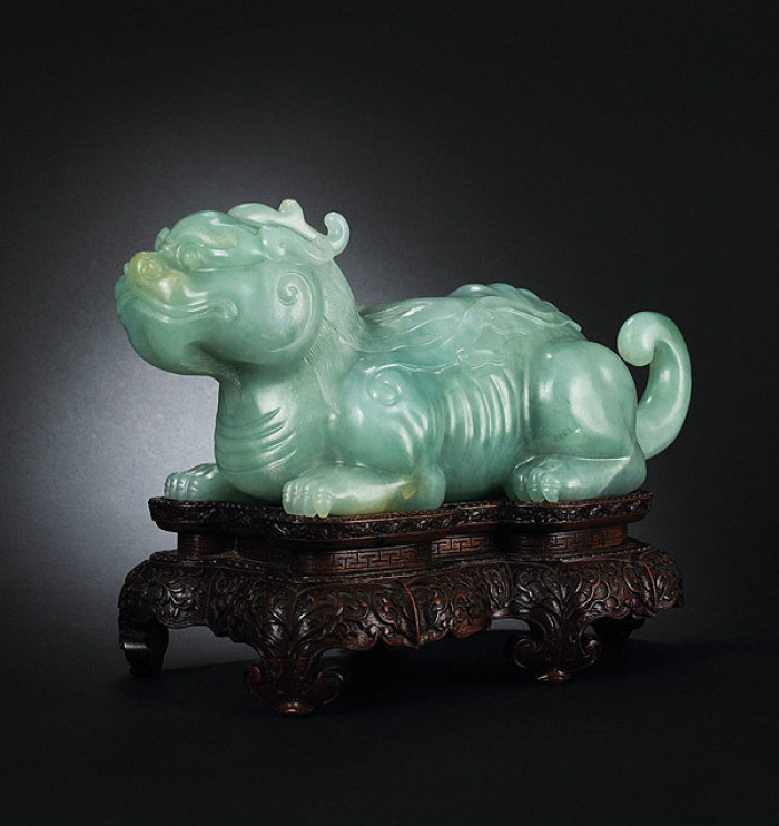 精美藝術(shù)雕刻圖案，家佳樂文學(xué)水晶雕刻