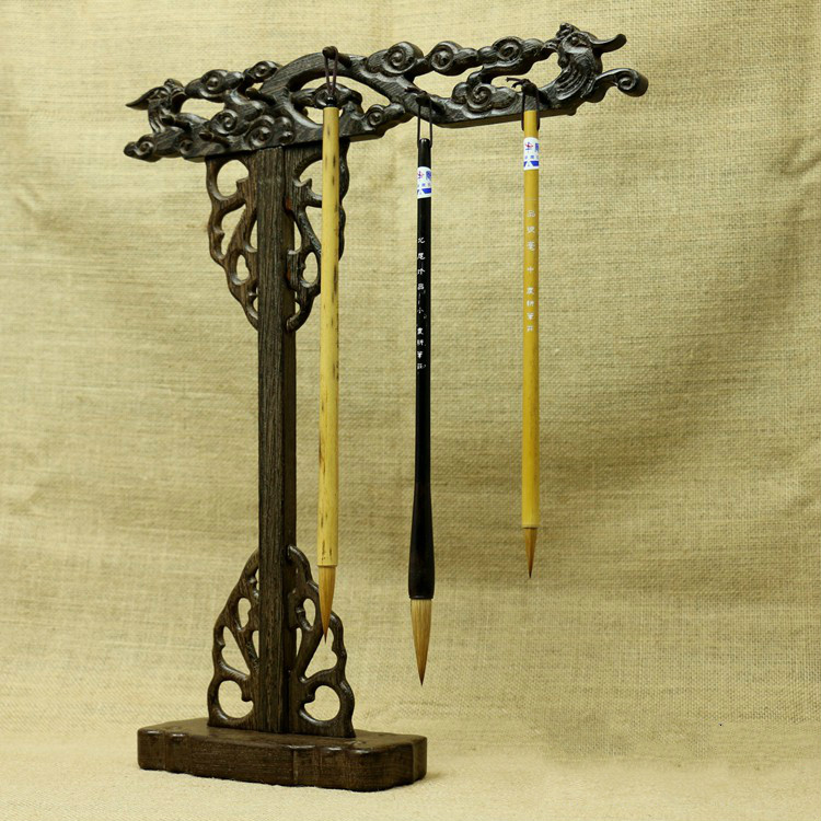 全天然雞翅木筆架，樸實(shí)精致筆架圖片