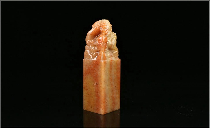 龍戲珠壽山石印章，獨(dú)具匠心印章圖片