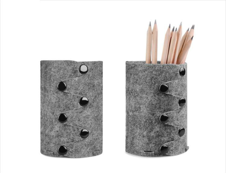 簡易實(shí)用羊毛氈筆筒，創(chuàng)意環(huán)保筆筒