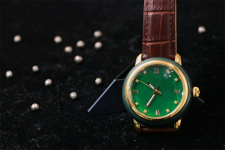 華貴精致玉石手表，典雅大氣綠松石