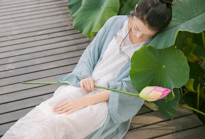 簡潔中式麻紗漢服，開衫披風(fēng)褙子漢服圖片