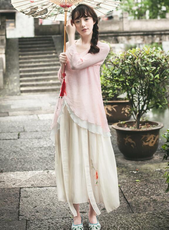 改良版復(fù)古家佳樂文學(xué)的漢服，簡約粉荷色漢服圖片