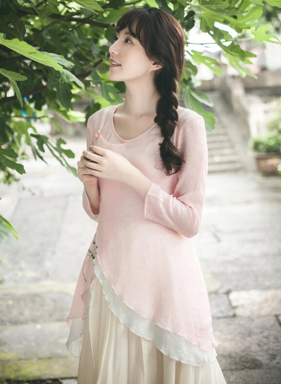 改良版復(fù)古家佳樂文學(xué)的漢服，簡約粉荷色漢服圖片