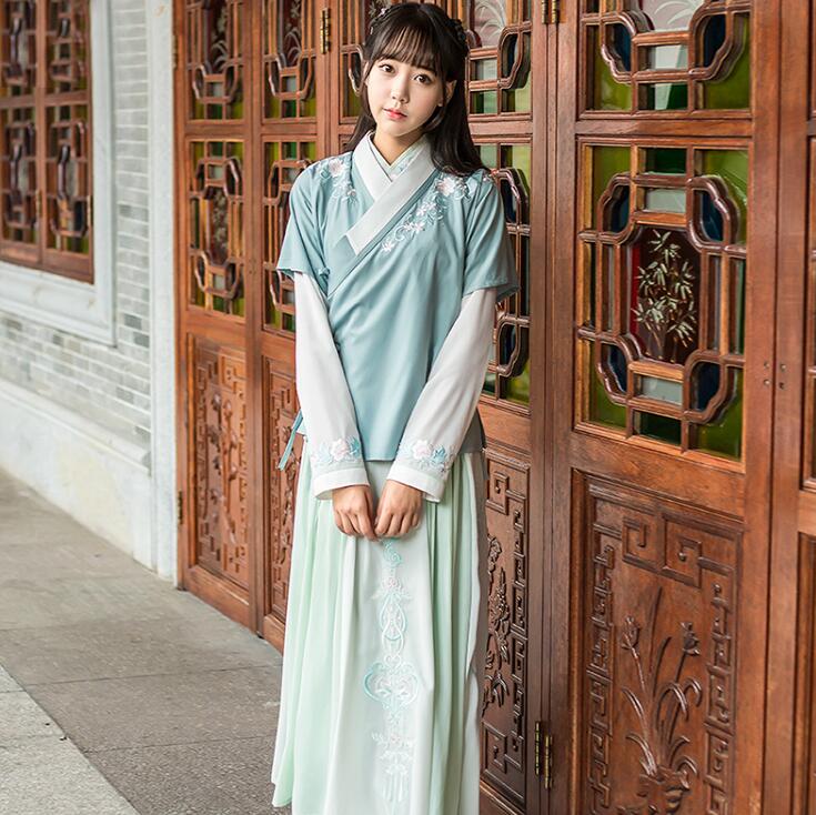 日常漢元素古裝漢服，盡顯優(yōu)雅氣質(zhì)