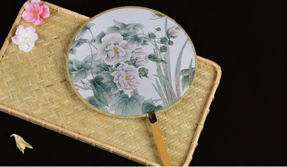 六款圖案女式團扇，古風工藝漢服古典扇子圖片