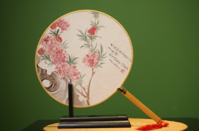 家佳樂文學(xué)宮扇女式團扇，古風(fēng)工藝漢服古典扇子圖