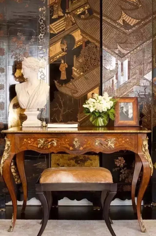 薄薄的屏風(fēng)，隔而不離典雅大方