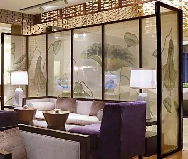 薄薄的屏風(fēng)，隔而不離典雅大方