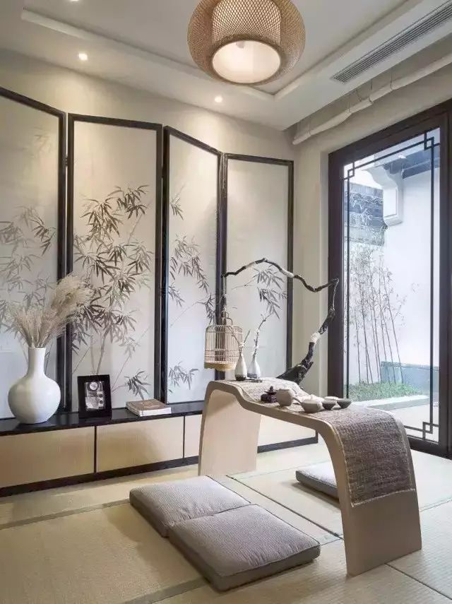 薄薄的屏風(fēng)，隔而不離典雅大方