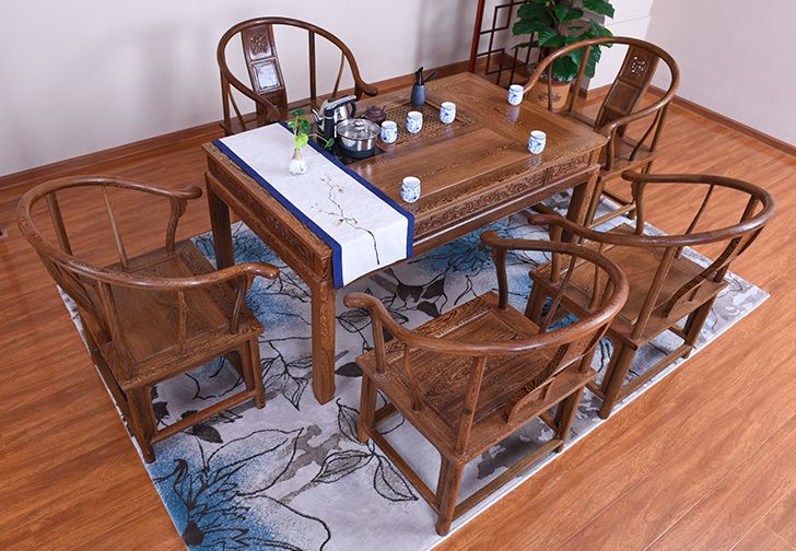 一套茶桌一縷茶香，悟出人生真諦