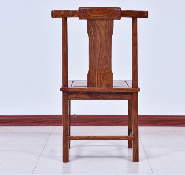 簡約中式實木椅子，花梨木雕花官帽椅子