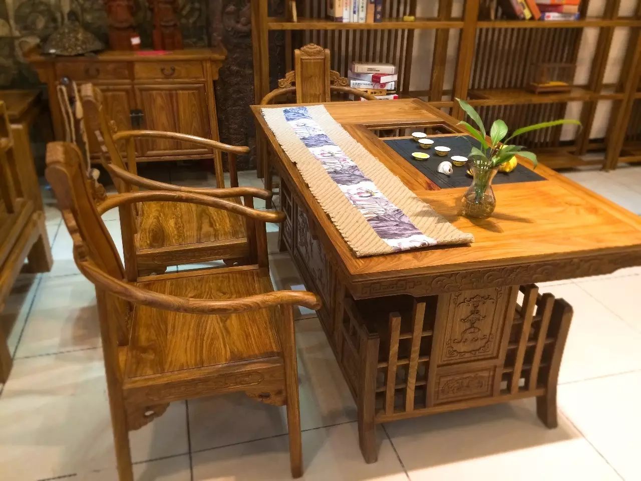 一方茶桌，萬(wàn)種風(fēng)情!